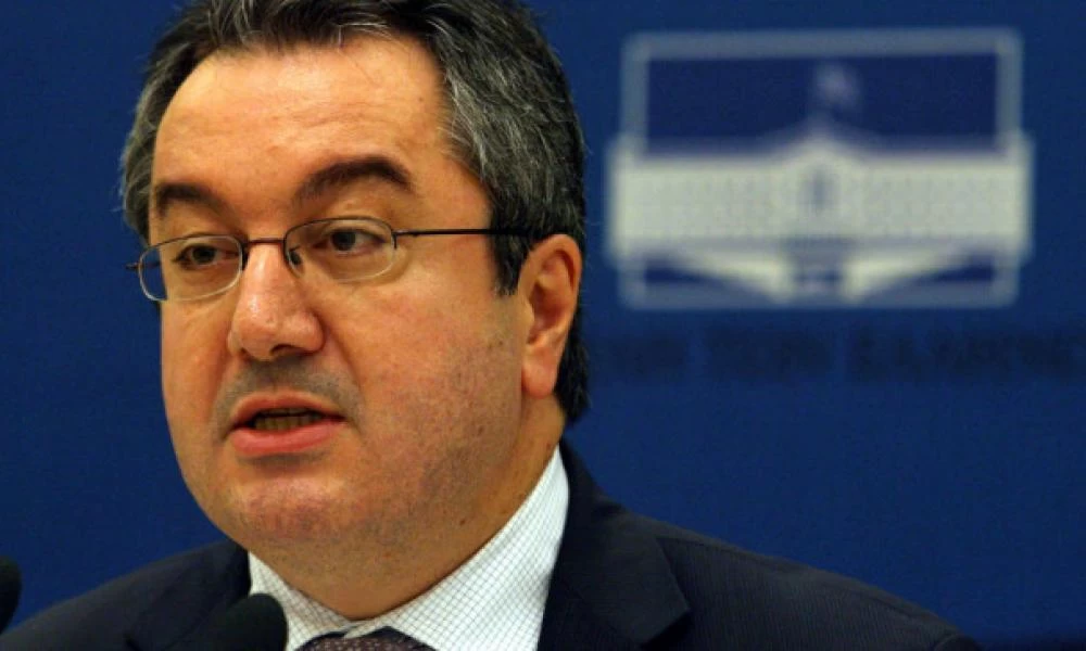 Μόσιαλος: Εντός του μήνα η ανακοίνωση για το εμβόλιο Moderna